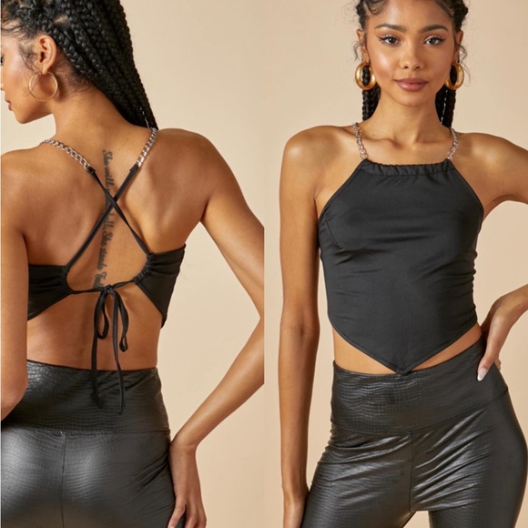 Tops - Black halter chain double layered crop top